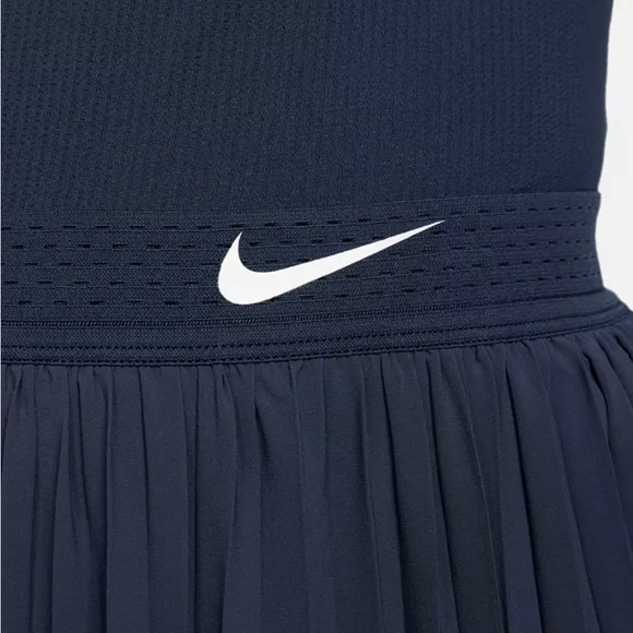 Nike Women's Dri-FIT Club Pleated Golf/Tennis Skirt, Size M, Navy blue - Picture 7 of 8